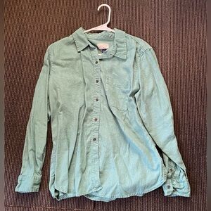 Universal Thread Button Down Shirt ⭐️